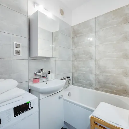 Appartement Chylonska 69-85 By Homeprime *