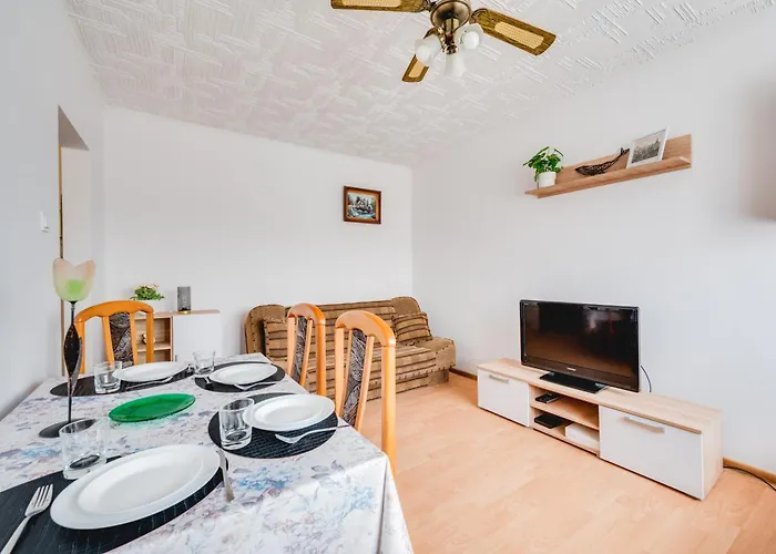 Chylonska 69-85 By Homeprime דירה *